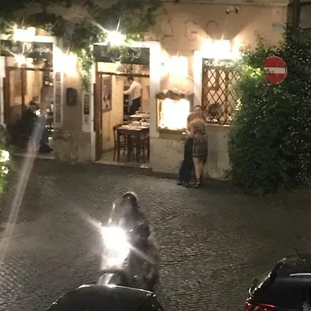 Sunny Side Trastevere Roma